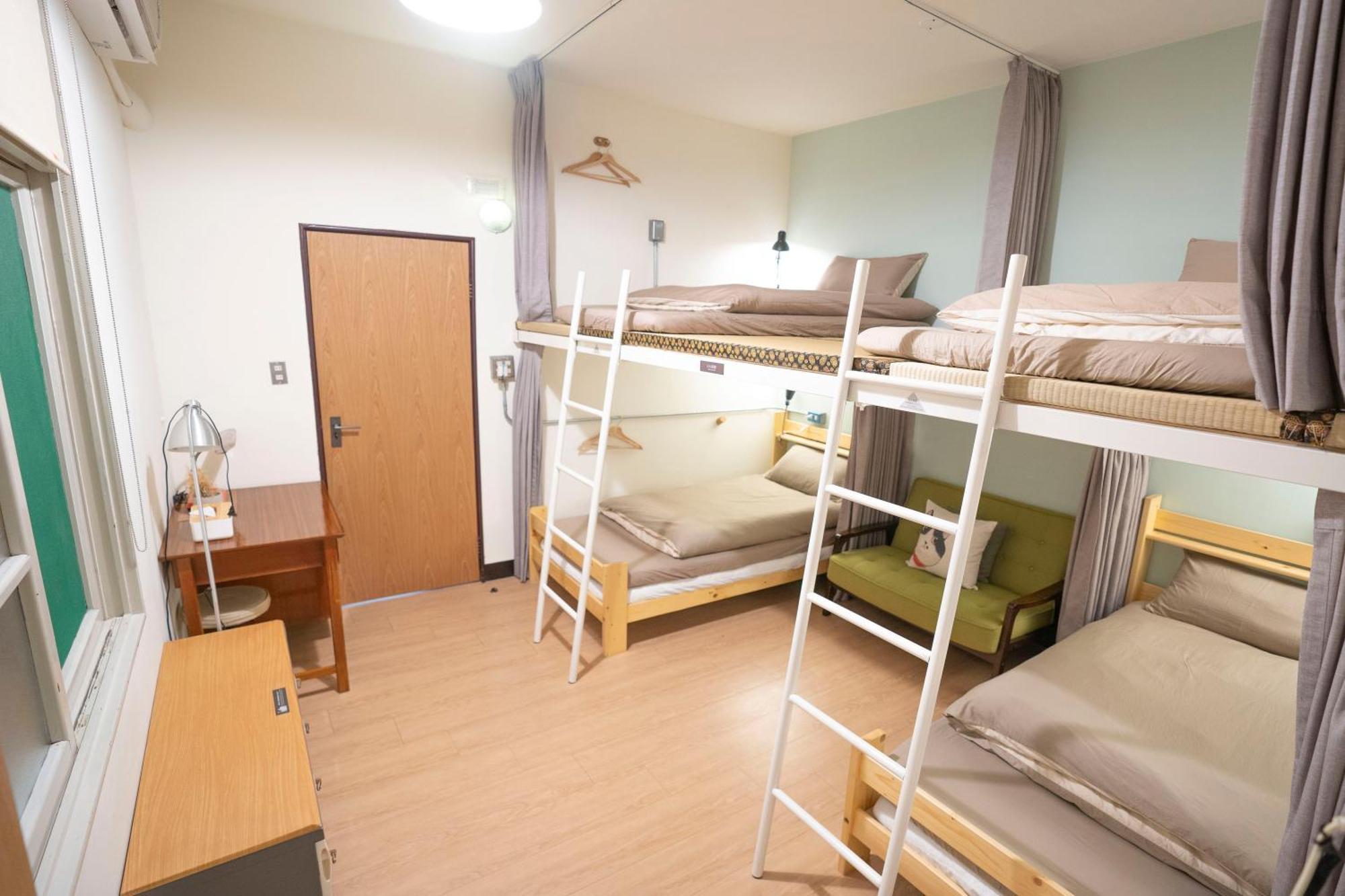 Lento Hostel Тайнань Экстерьер фото